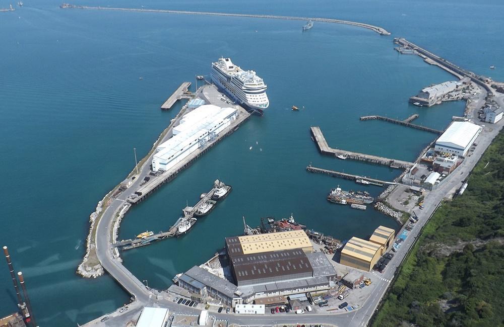 Port Portland (England UK) cruise port