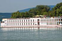 Cruise ship collision on Danube River (Hungary) results in 2 dead and 5 missing