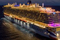 Britain's largest cruise ship P&O Arvia makes maiden voyage to Mallorca