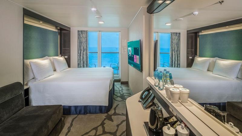 genting dream cruise deluxe balcony room