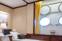 Golden Horizon Porthole Cabin photo