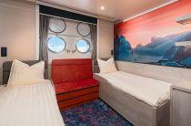 MV Hondius Porthole Twin Cabin photo