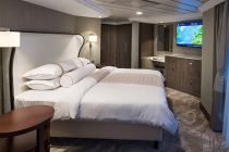 Azamara Quest Club Ocean Suite photo