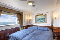 MS Deutschland-World Odyssey 2-Room Owner’s Family Suite|Eigner photo
