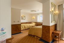 MS Deutschland-World Odyssey 1-Room & 2-Room Balcony Suites photo