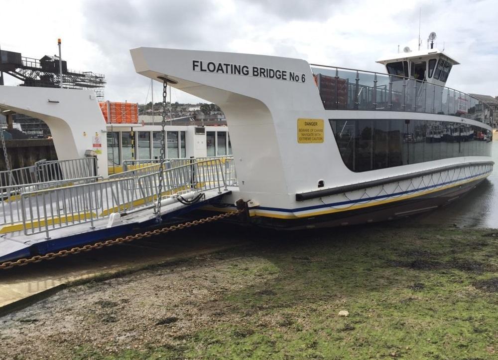 Cowes floating bridge