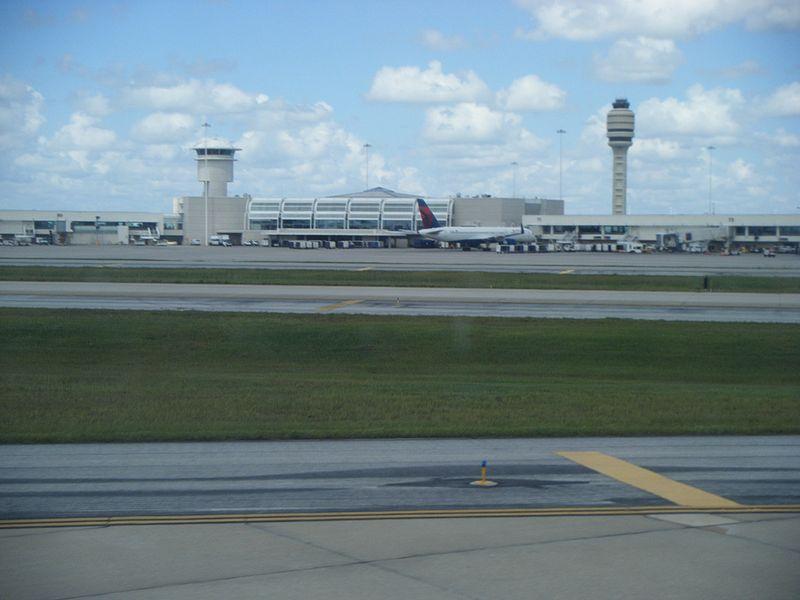 MCO - Curbside Valet - Parking in Orlando