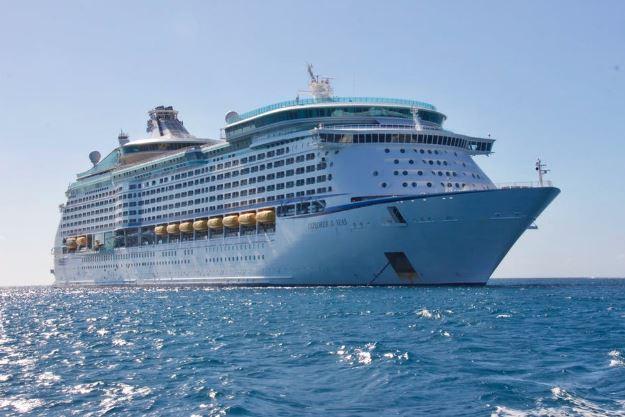 Planning a Vacation? 5 Reasons to Go on a Cruise