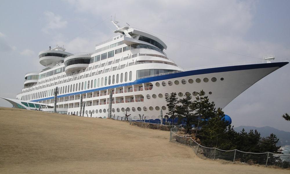 Sun Cruise Hotel (South Korea) cruise ship hotel resort in Jeongdongjin