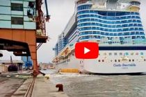 VIDEO: Costa Cruises' ship Costa Smeralda hits quay and damages gantry crane in Port Savona