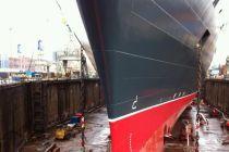 Queen Mary 2 Begins Refit at Blohm & Voss