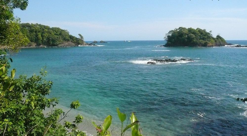 Isla Gamez Panama port photo Isla Gamez Panama port photo
