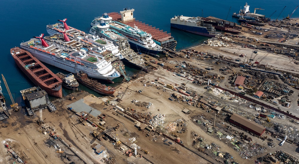 Gadani Ship Breaking Yard port photo Gadani Ship Breaking Yard port photo