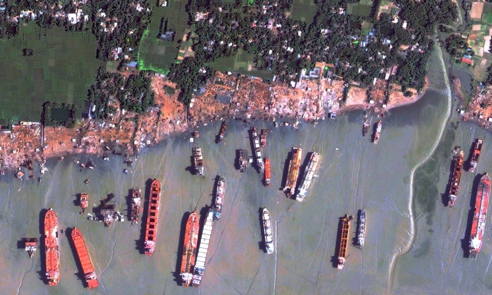 Chittagong Ship Breaking Yard port photo