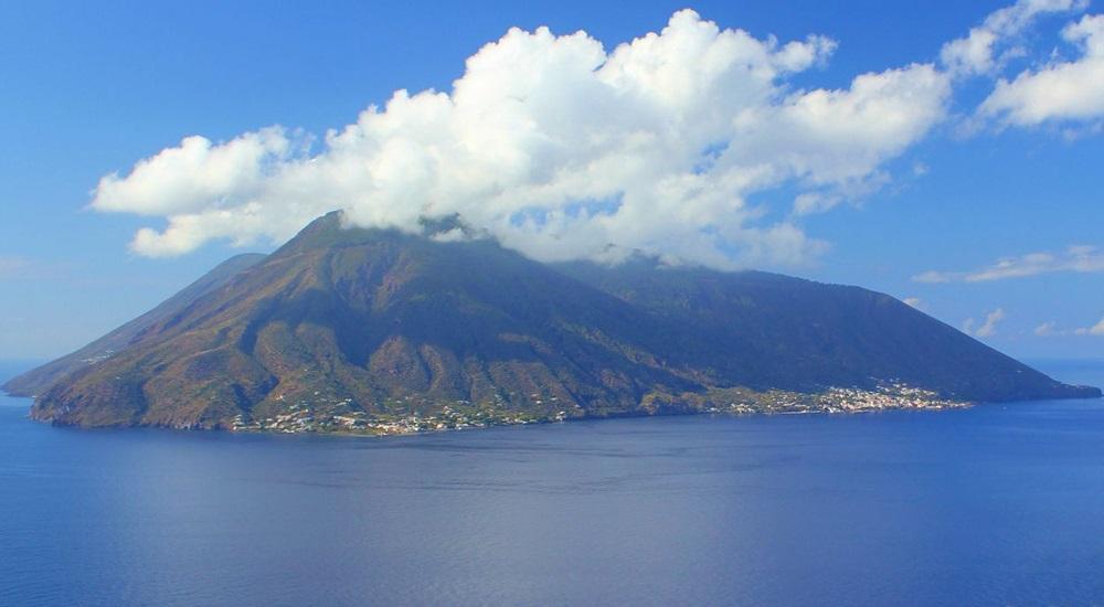 Lipari Island port photo Lipari Island port photo