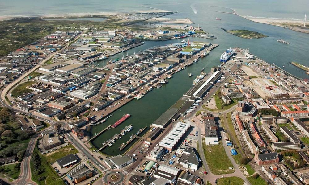 IJmuiden port photo