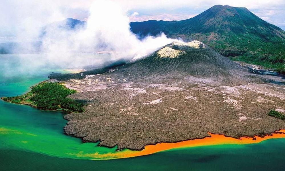 New Britain Island (PNG) Rabaul Volcano