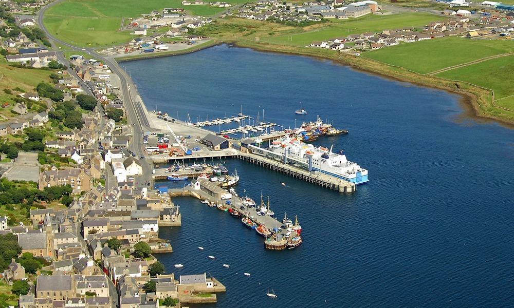 Stromness cruise port