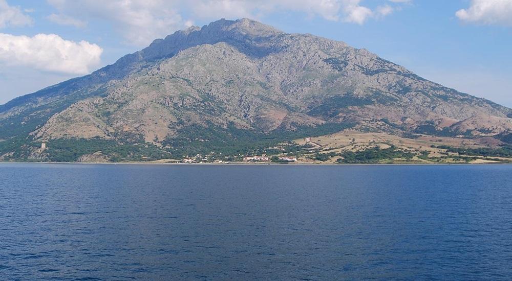 Samothraki Island port photo