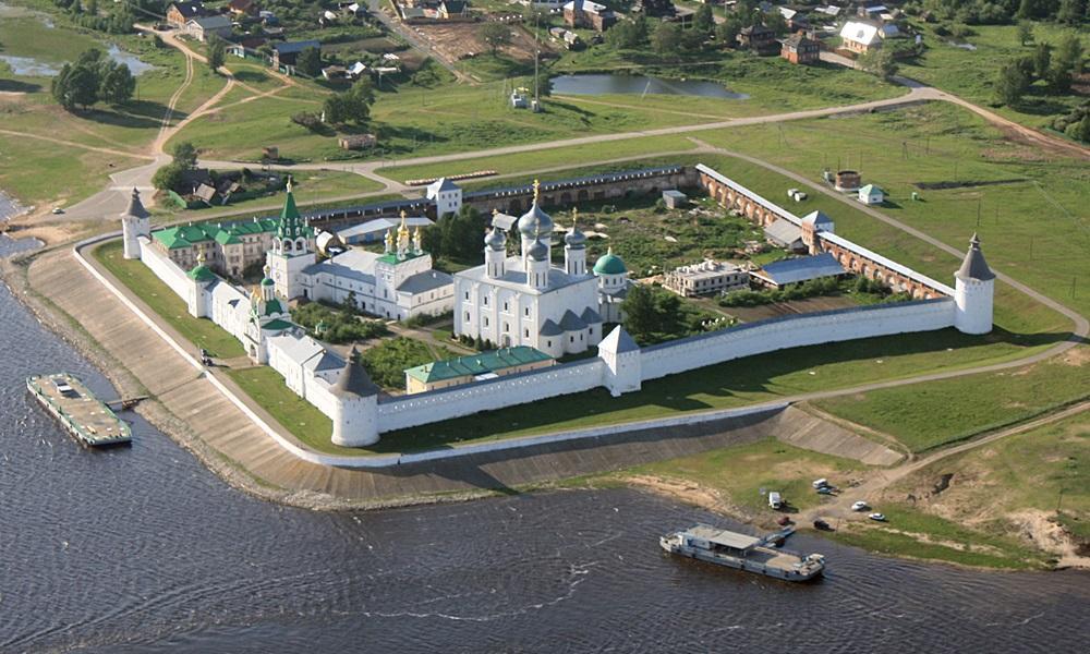 Makaryev Monastery cruise port