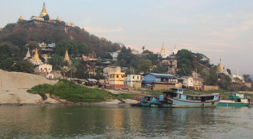 Sagaing port photo