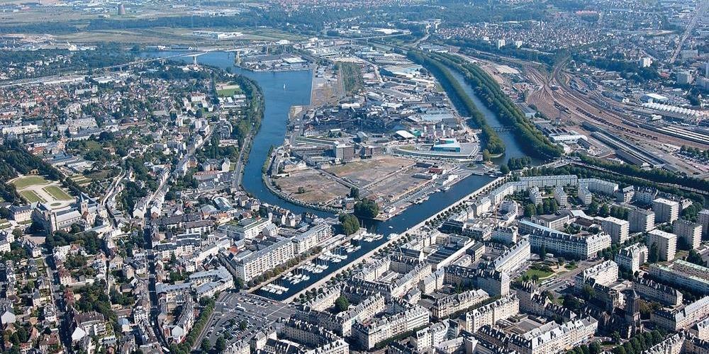 Caen-Ouistreham port photo