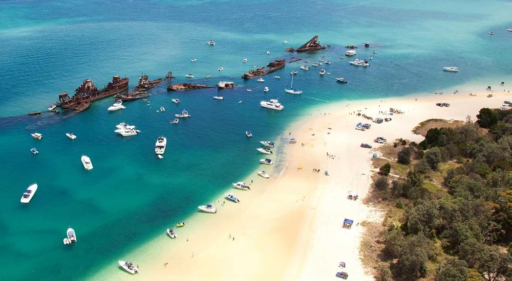 moreton island cruise ship