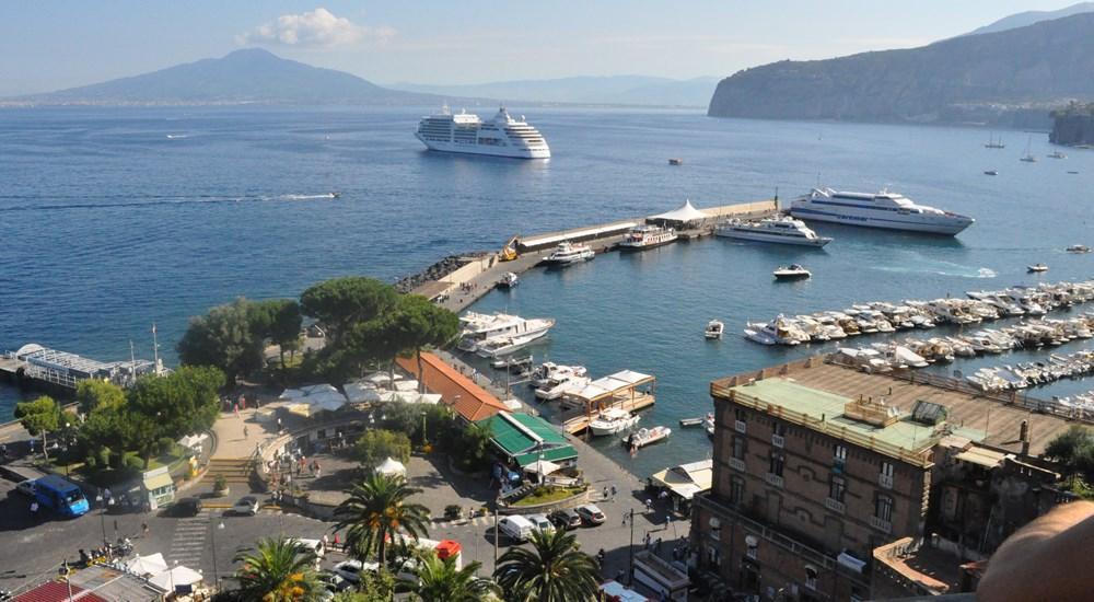 naples italy cruise port to sorrento