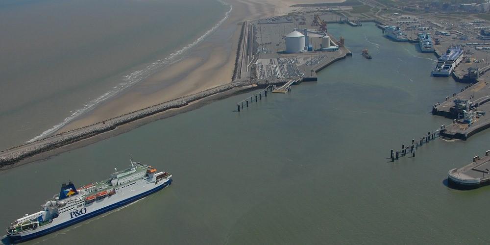Calais port ferry terminals