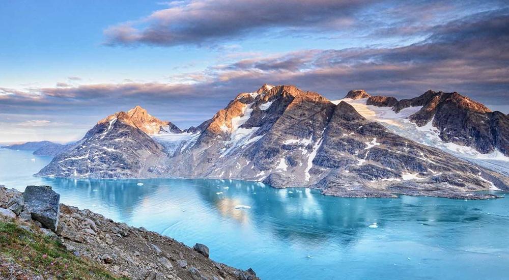Skjoldungen Island Greenland port photo Skjoldungen Island Greenland port photo