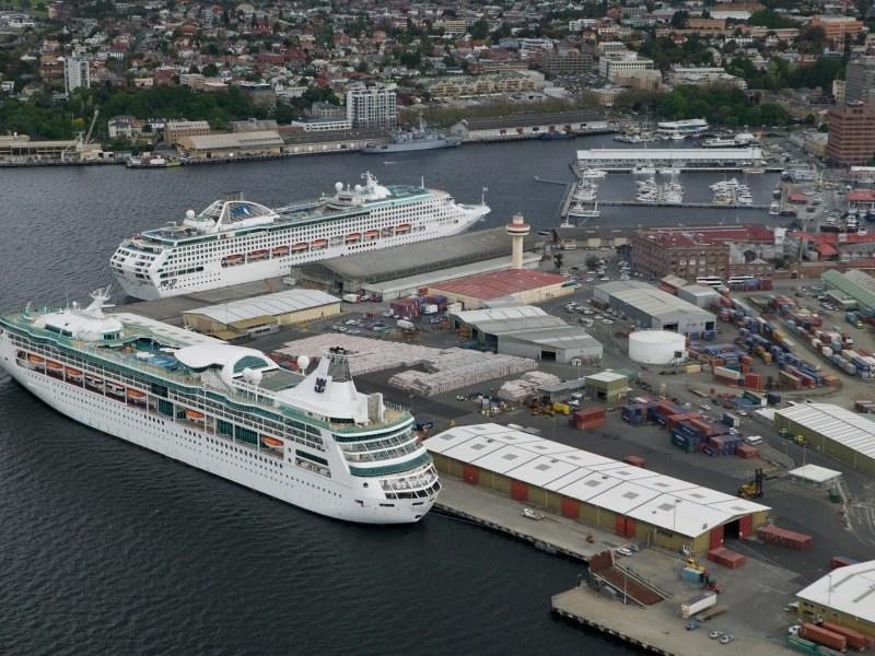 p&o cruise ship in hobart today