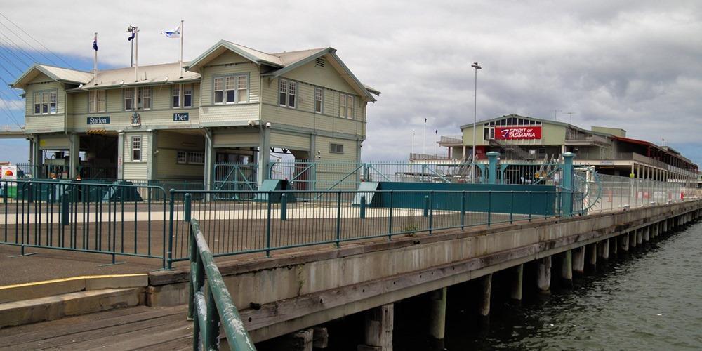 Melbourne Station Pier cruise terminal