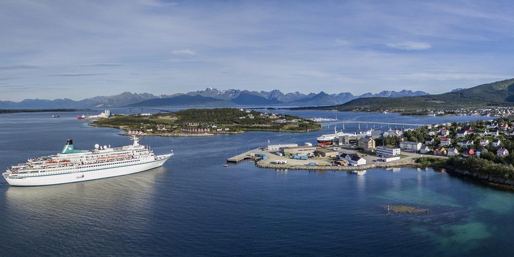 Stokmarknes cruise port