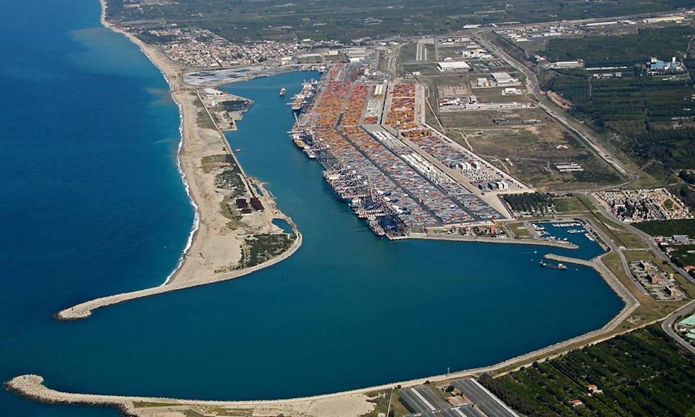 Reggio Calabria port photo