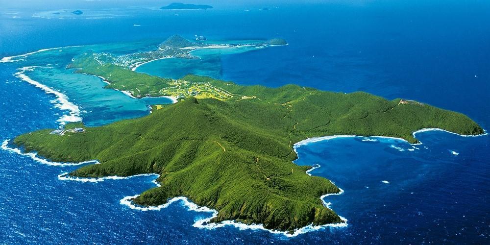 Canouan Island port photo