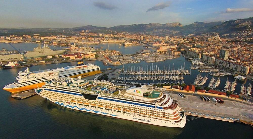 Toulon port photo