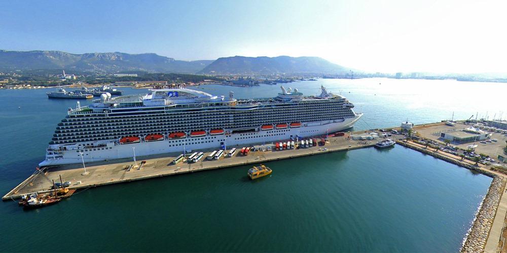 Toulon cruise ship terminal
