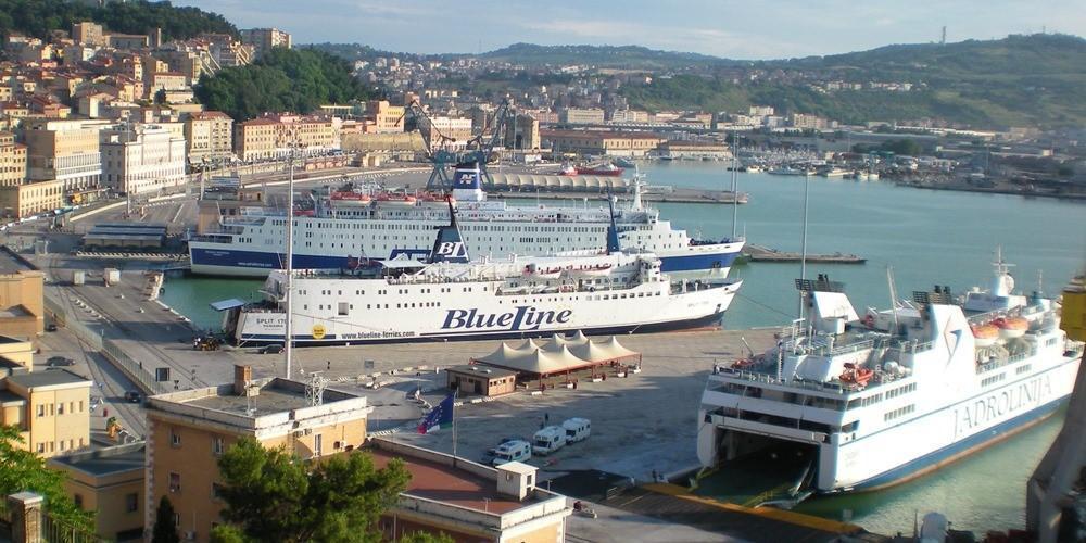 Ancona cruise ship terminal (29 Settembre Pier)