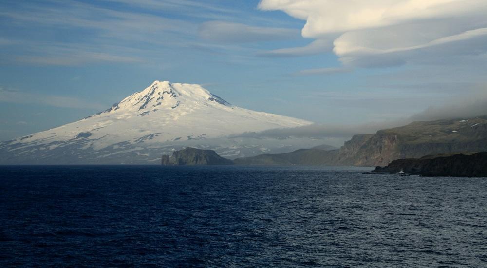 Jan Mayen Island port photo