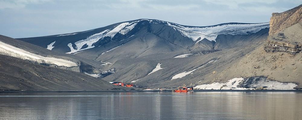 Deception Island (Antarctica) cruise port