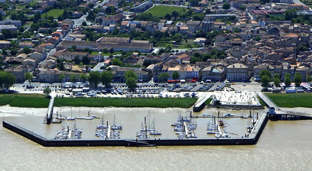 Pauillac (France) river cruise port