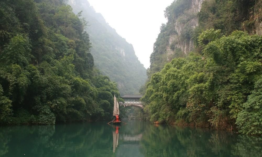 Xiling Gorge (China) Yangtze River Three Gorges