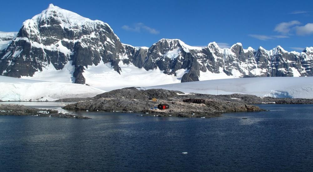 Wiencke Island port photo Wiencke Island port photo