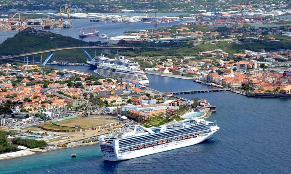 Willemstad Curacao port photo