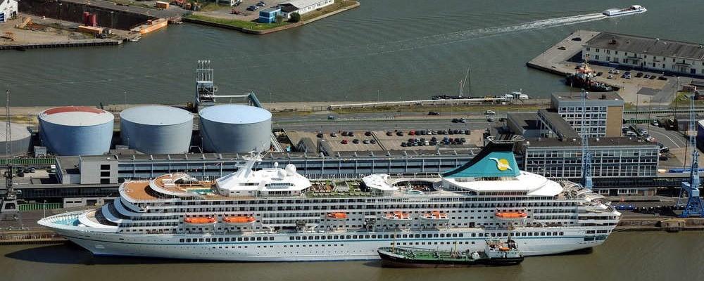 Bremerhaven cruise ship terminal "Columbus Cruise Center"