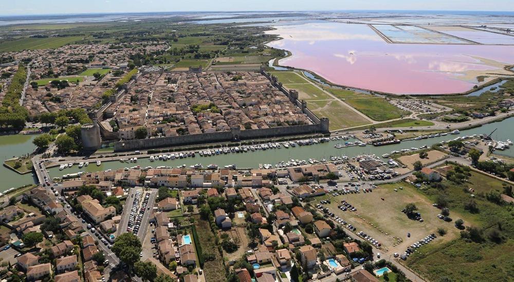 Aigues-Mortes port photo Aigues-Mortes port photo