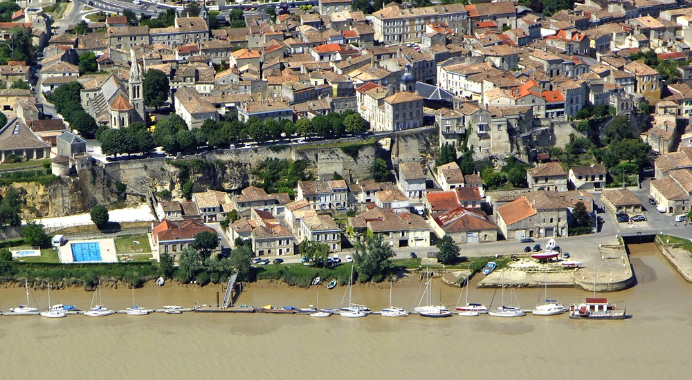 Bourg-sur-Gironde cruise port