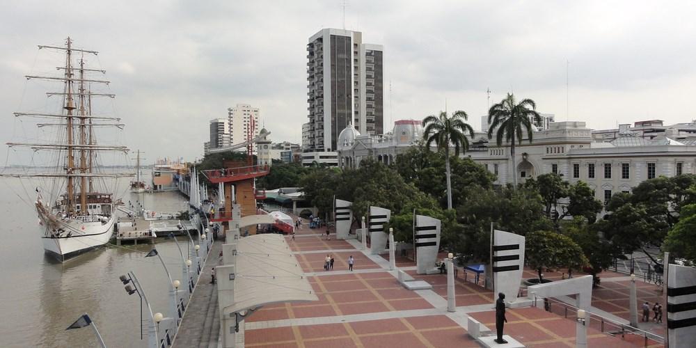 Guayaquil Malecon 2000 (Simon Bolívar)