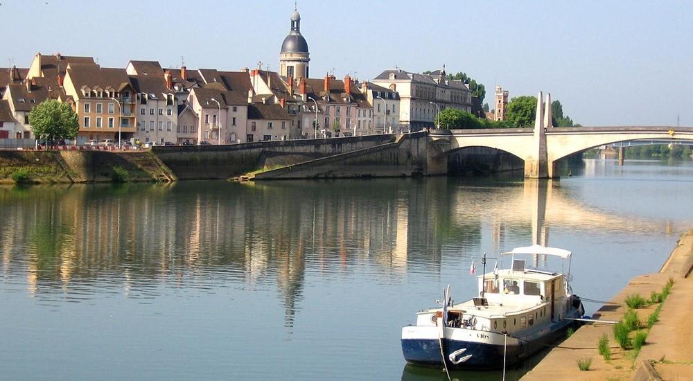 Chalon-sur-Saone (France) river cruise port