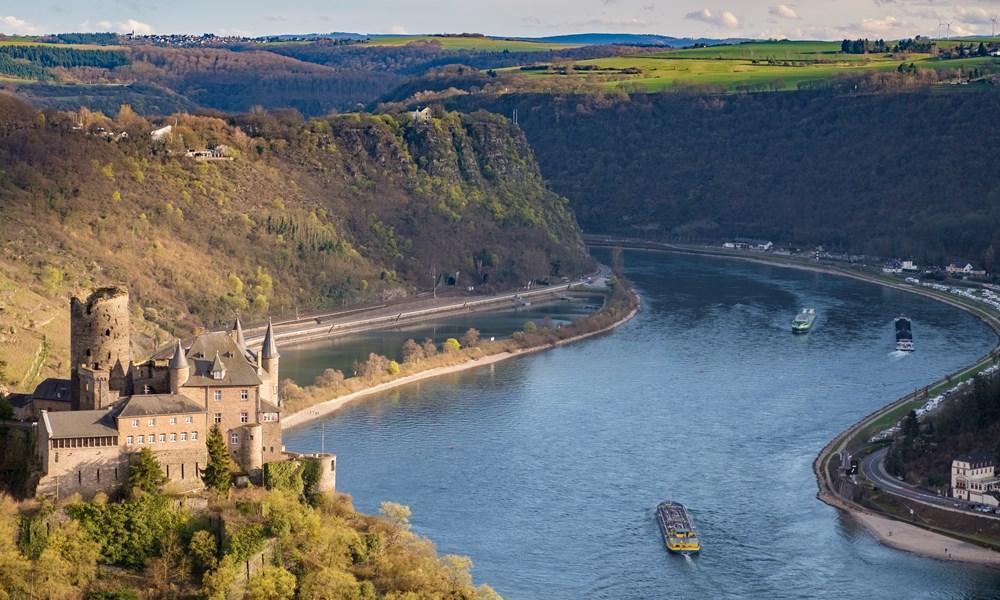 Rhine Gorge port photo